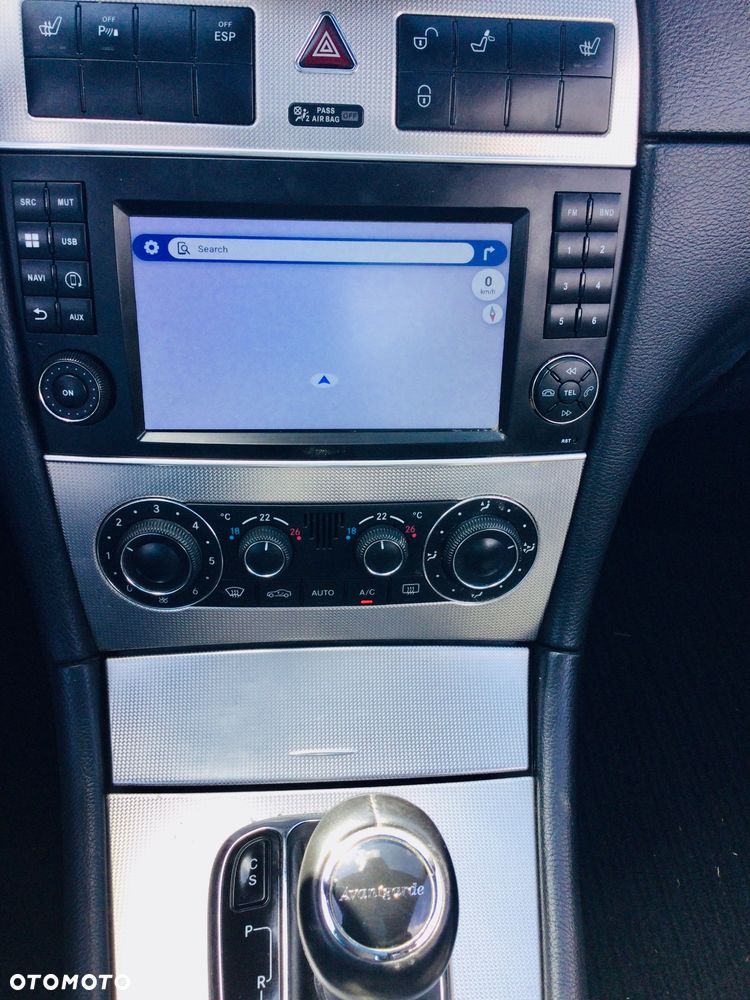 Mercedes-Benz CLK - 11