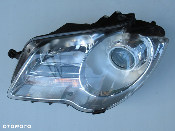 VW TOURAN 07R LAMPA LEWY PRZÓD EUROPA