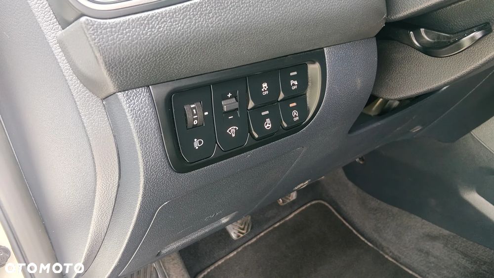 Kia Rio 1.4 Dream Team Edition - 22