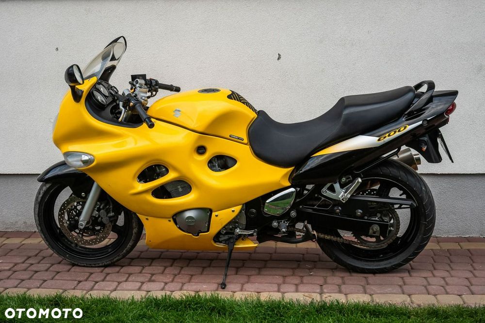 Suzuki GSX - 5