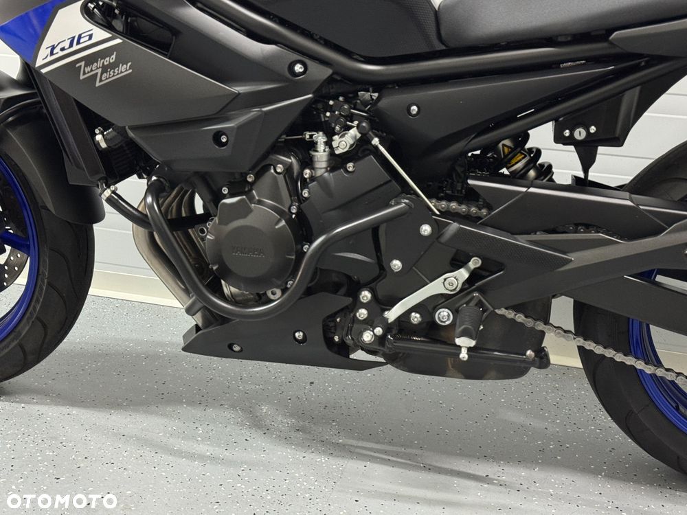 Yamaha XJ - 23
