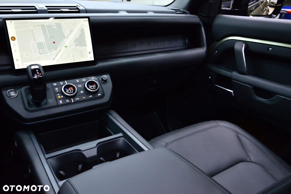 Land Rover Defender 110 D300 X-Dynamic HSE - 21