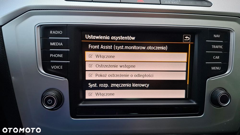Volkswagen Passat 1.4 TSI ACT (BlueMotion Technology) Comfortline - 34