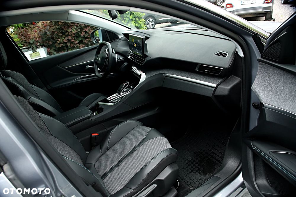 Peugeot 3008 1.2 PureTech Allure Pack S&S EAT8 - 30