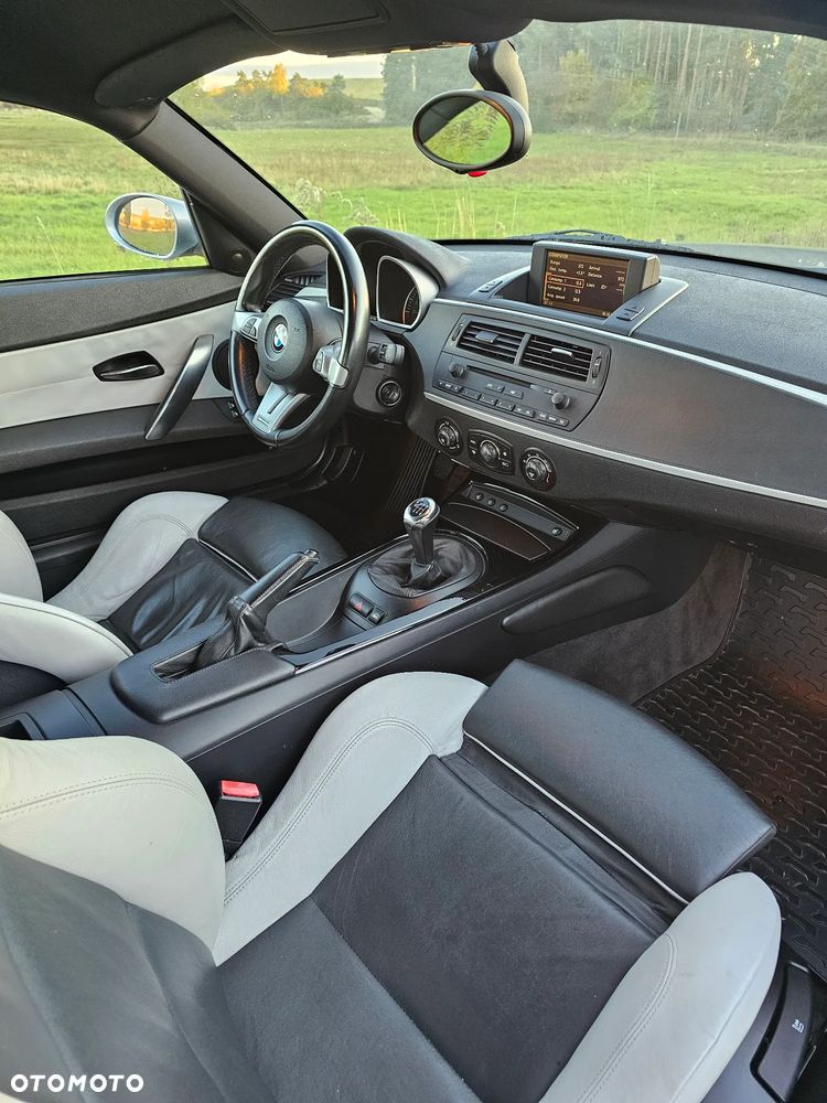 BMW Z4 3.0si - 22