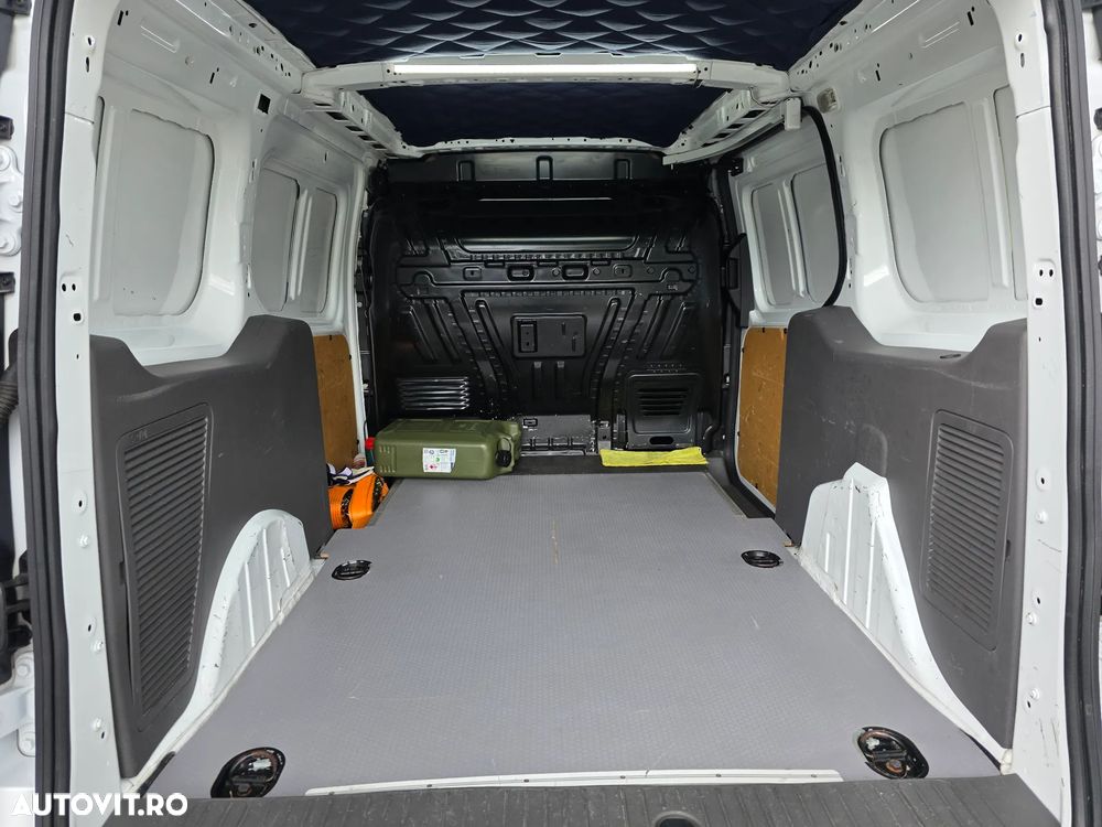 Ford Transit Connect - 10