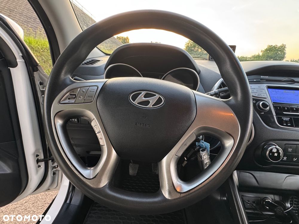 Hyundai ix35 1.6 2WD Fifa World Cup Edition - 37