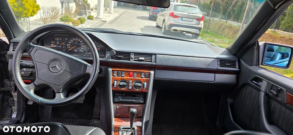 Mercedes-Benz W124 (1984-1993) - 14