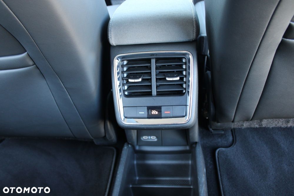 Skoda Enyaq iV 80x - 33