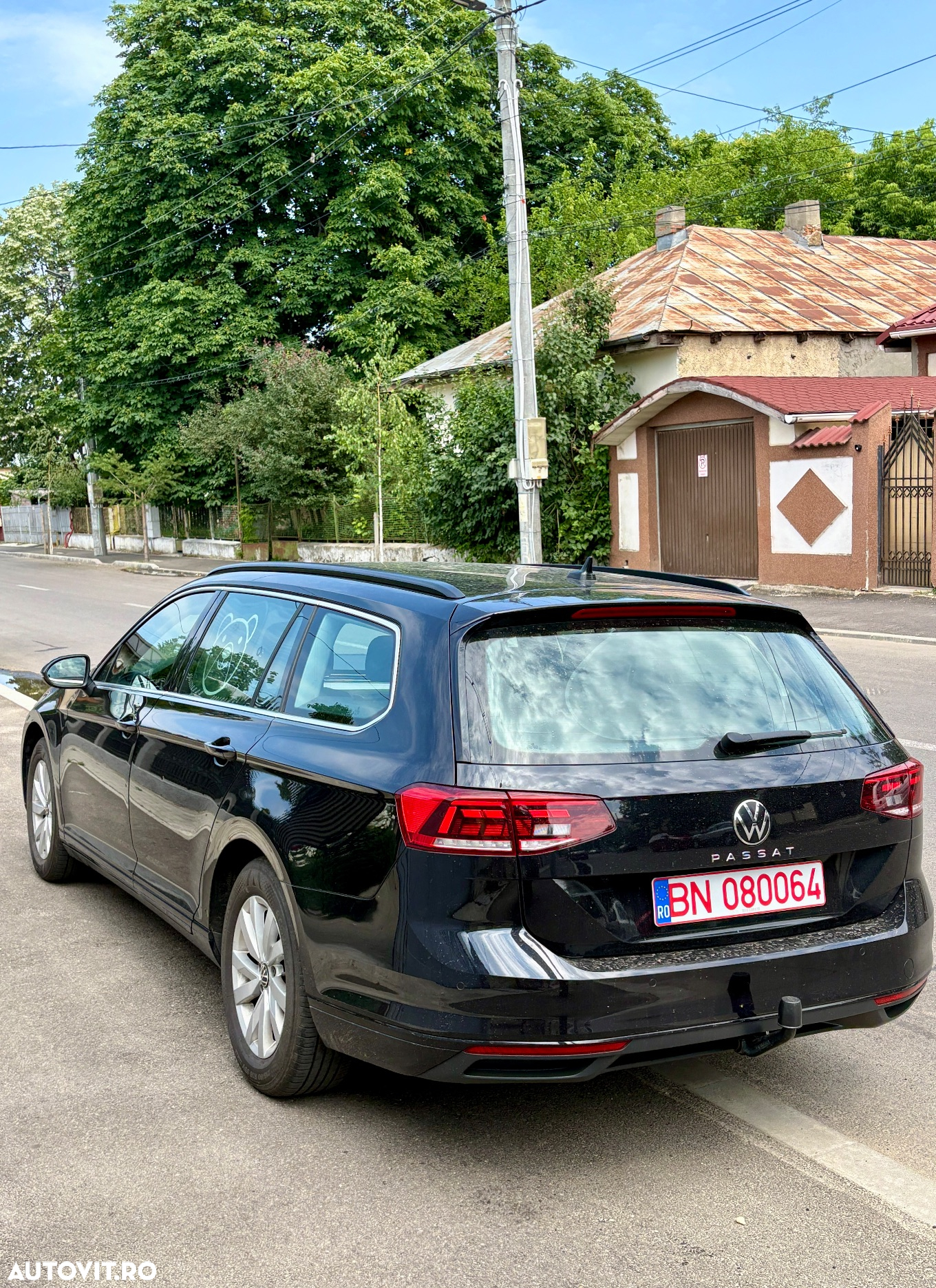 Volkswagen Passat Variant 2.0 TDI SCR DSG Business - 4