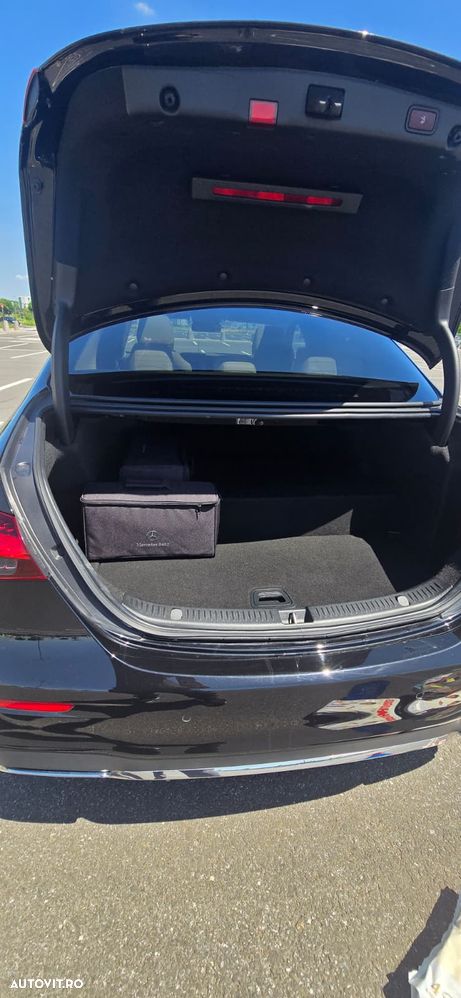 Mercedes-Benz E 300 4MATIC 9G-TRONIC AMG Line - 6