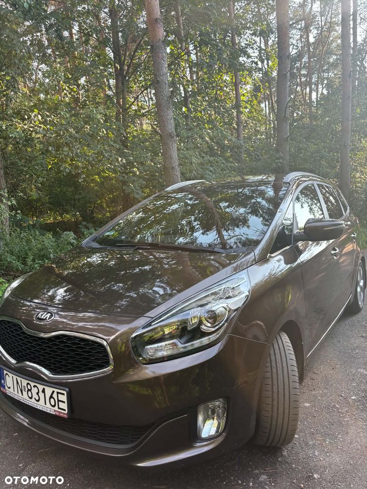 Kia Carens 1.7 CRDi M - 8