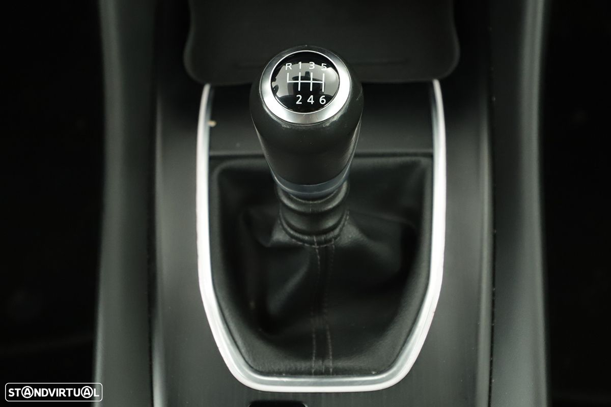Nissan Qashqai 1.3 DIG-T N-GO - 12