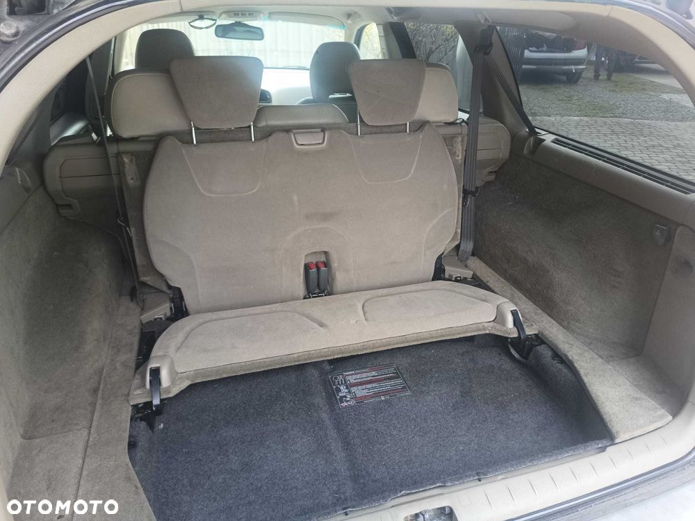 Volvo V70 - 4
