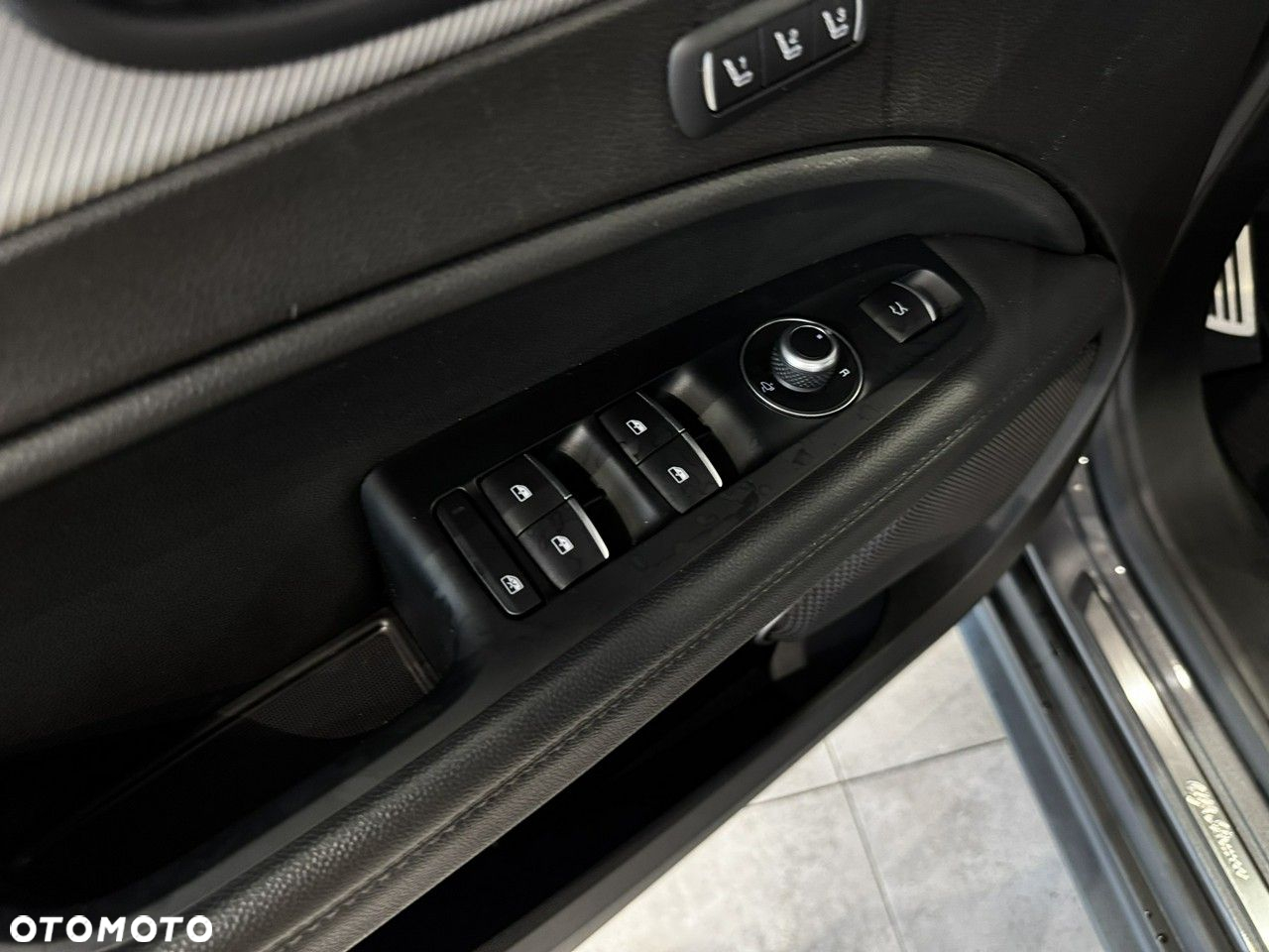 Alfa Romeo Stelvio - 18
