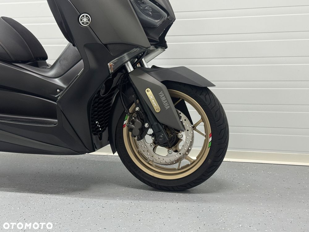 Yamaha X-max - 9