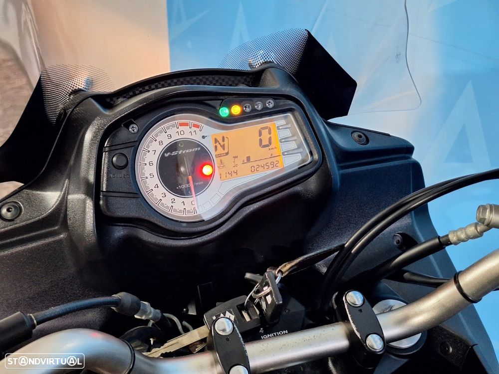 Suzuki DL V-Strom 650 - 10