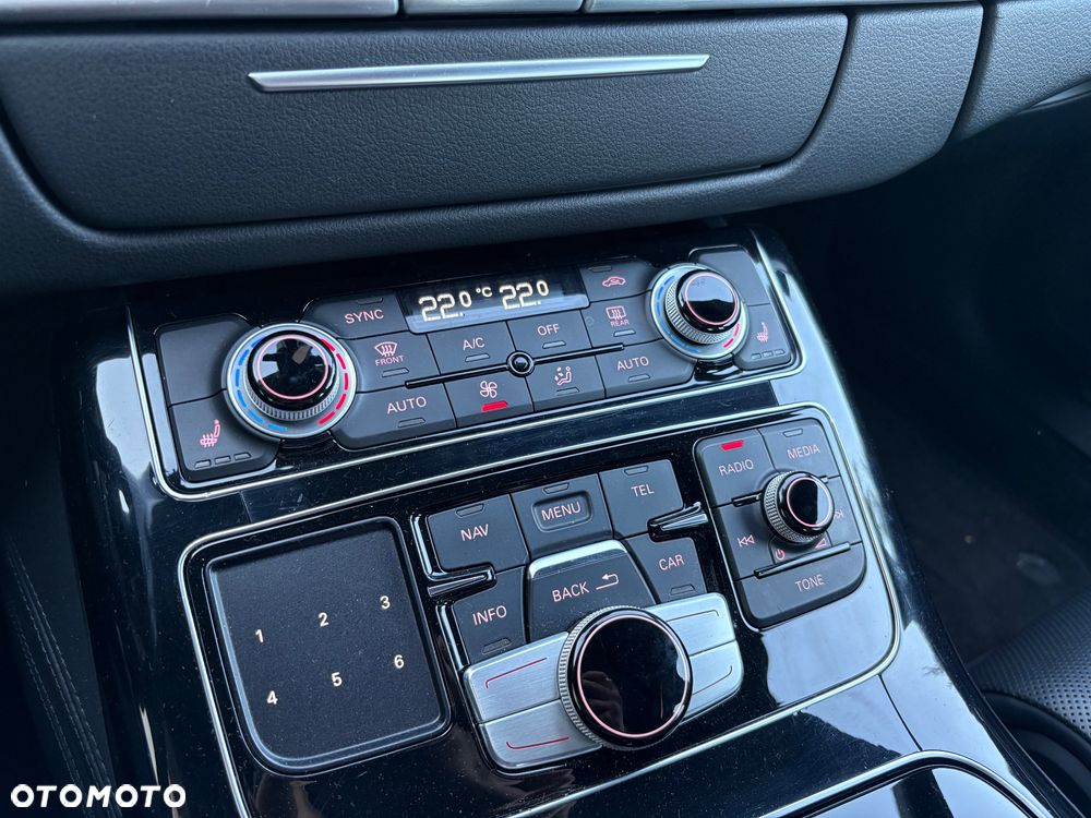 Audi A8 3.0 TDI DPF clean quattro tiptronic - 22