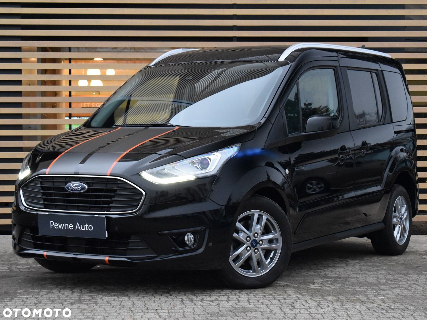 Ford Tourneo Connect - 1