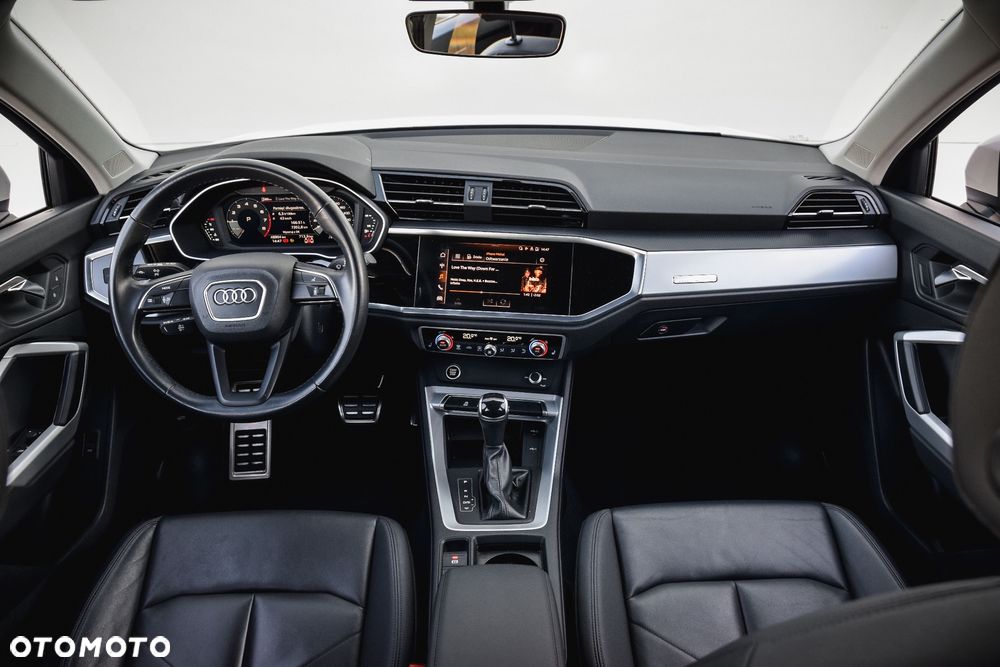 Audi Q3 35 TFSI S tronic - 8