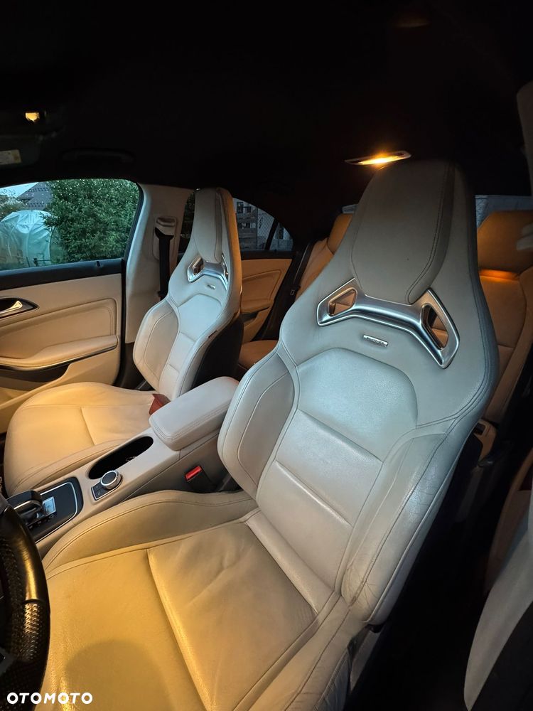 Mercedes-Benz CLA - 14