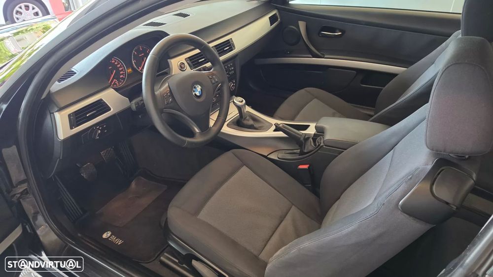BMW 320 d Coupe - 38