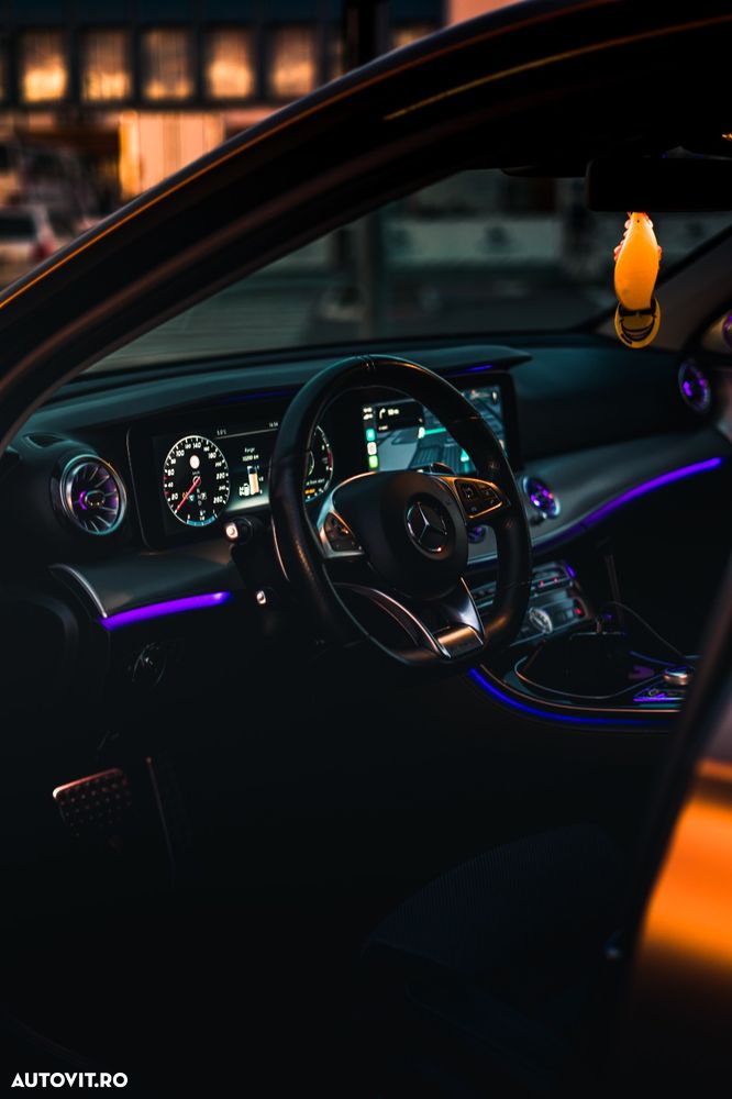 Mercedes-Benz E 220 d 9G-TRONIC - 8