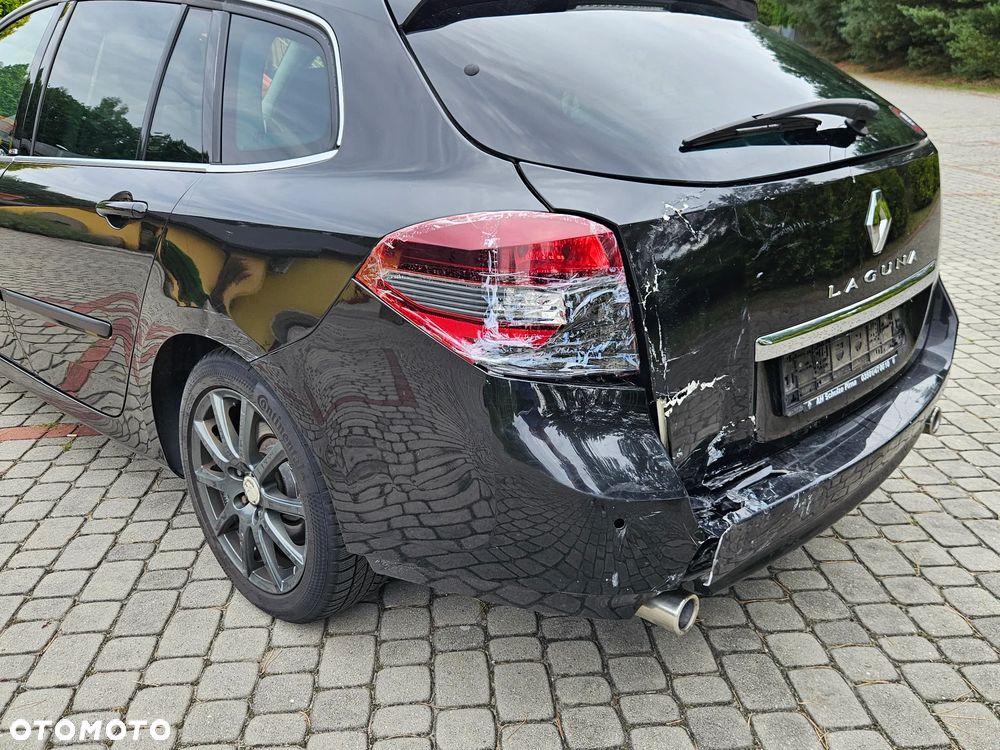Renault Laguna dCi 175 FAP Bose Edition - 11
