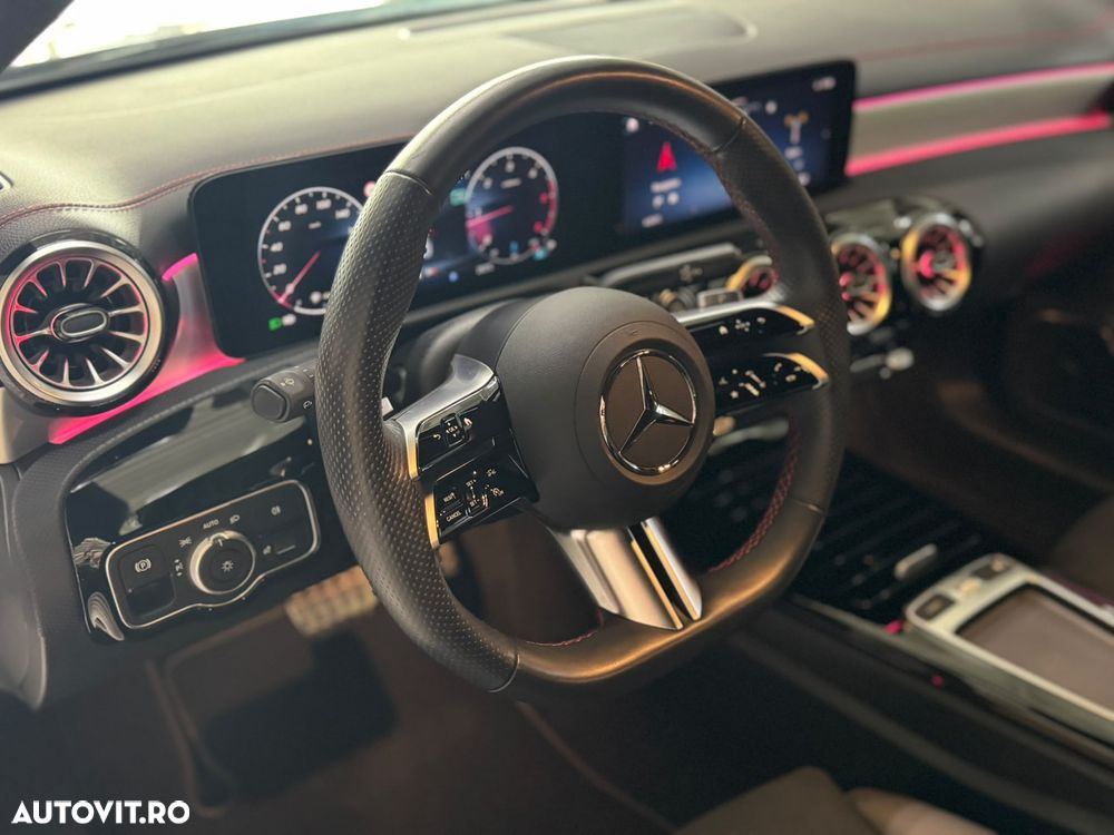 Mercedes-Benz CLA 200 - 11
