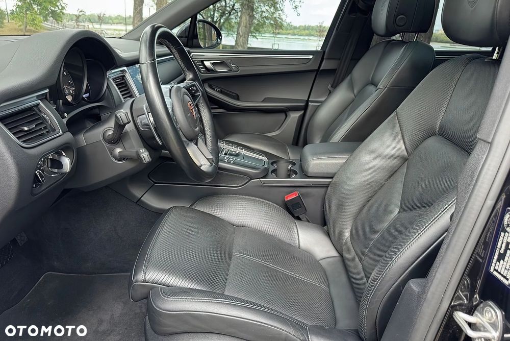 Porsche Macan Standard - 8
