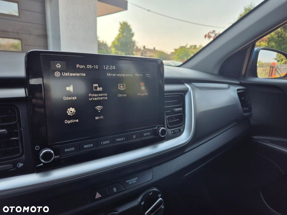 Kia Stonic 1.2 L Business Line - 23