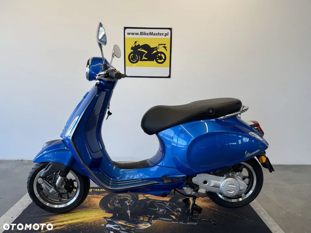 Piaggio Vespa - 2