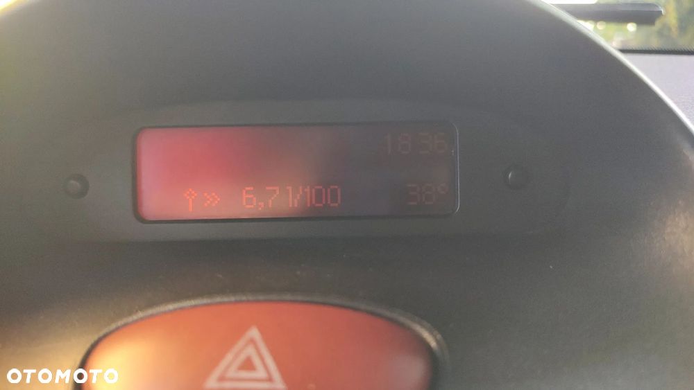 Peugeot 206 CC 2.0 - 19
