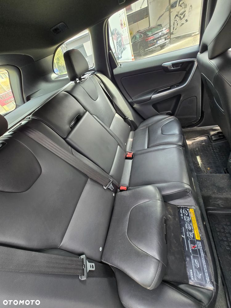 Volvo XC 60 D4 Geartronic Summum - 26