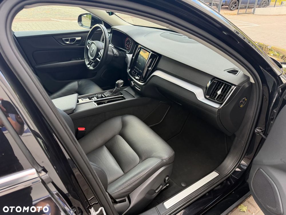 Volvo V60 D4 AWD Momentum - 21