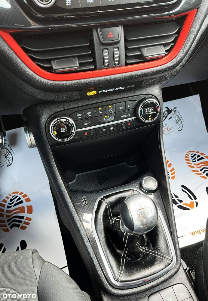 Ford Fiesta 1.0 EcoBoost S&S ST-LINE - 19