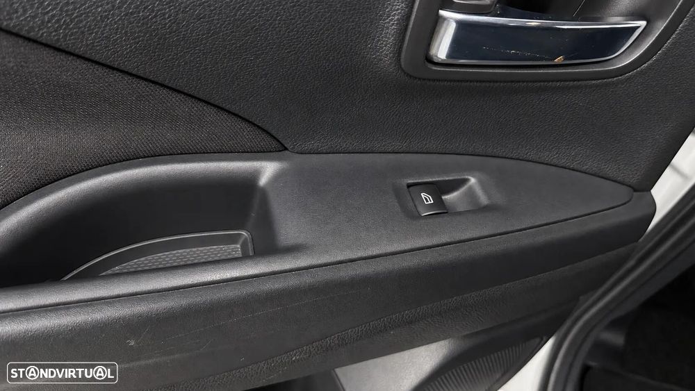 Mitsubishi Outlander 2.0 Kaiteki CVT - 42