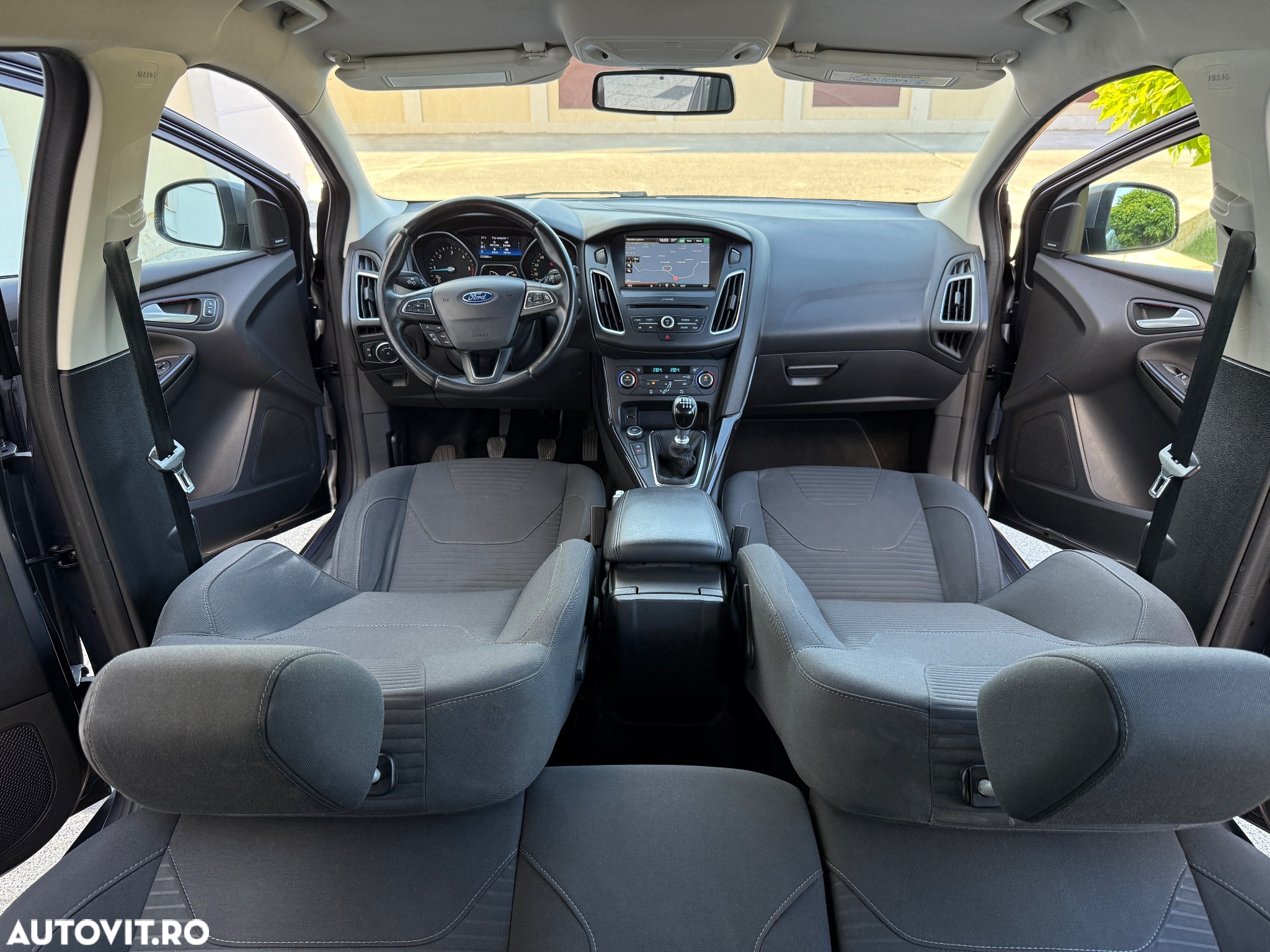 Ford Focus - 18
