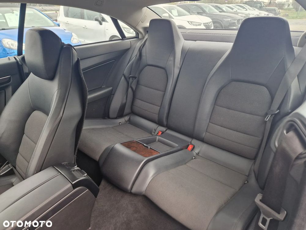 Mercedes-Benz Klasa E - 21