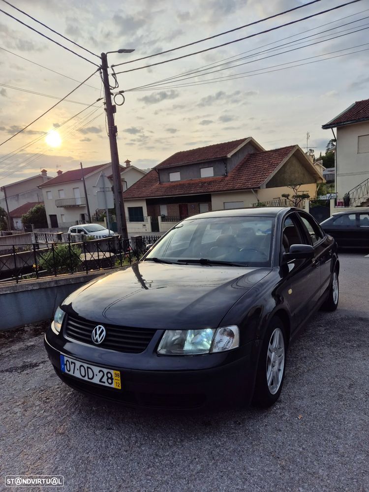 VW Passat 1.9 GL TDI - 1