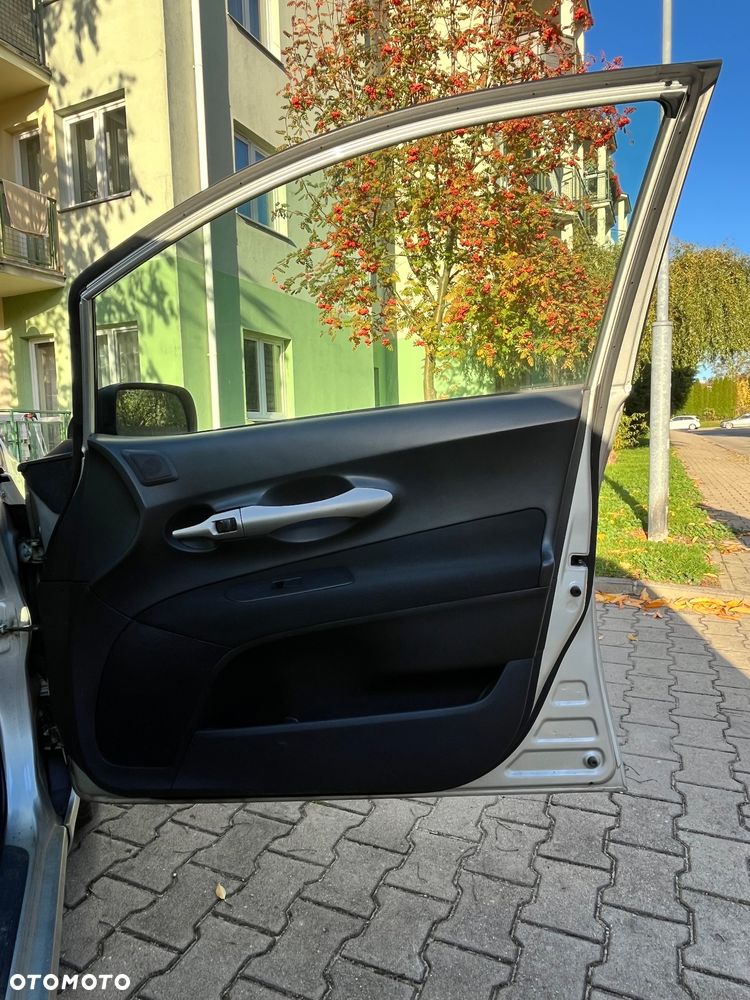 Toyota Auris - 17
