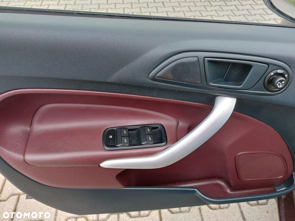 Ford Fiesta - 20