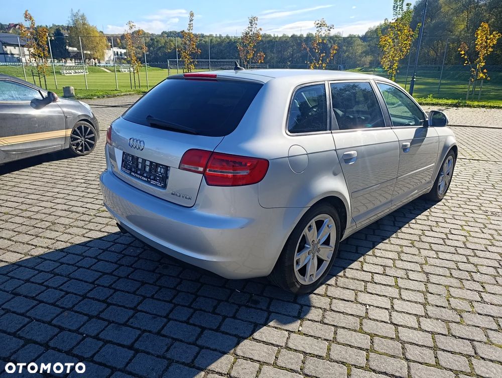 Audi A3 Sportback 2.0 TDI DPF Attraction - 8
