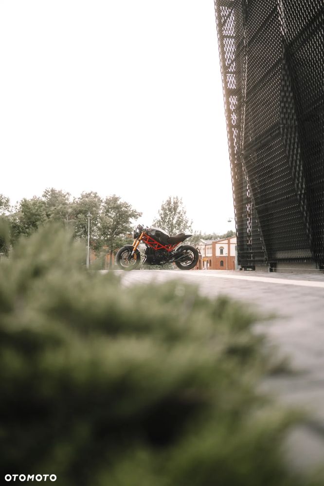 Ducati Monster - 32