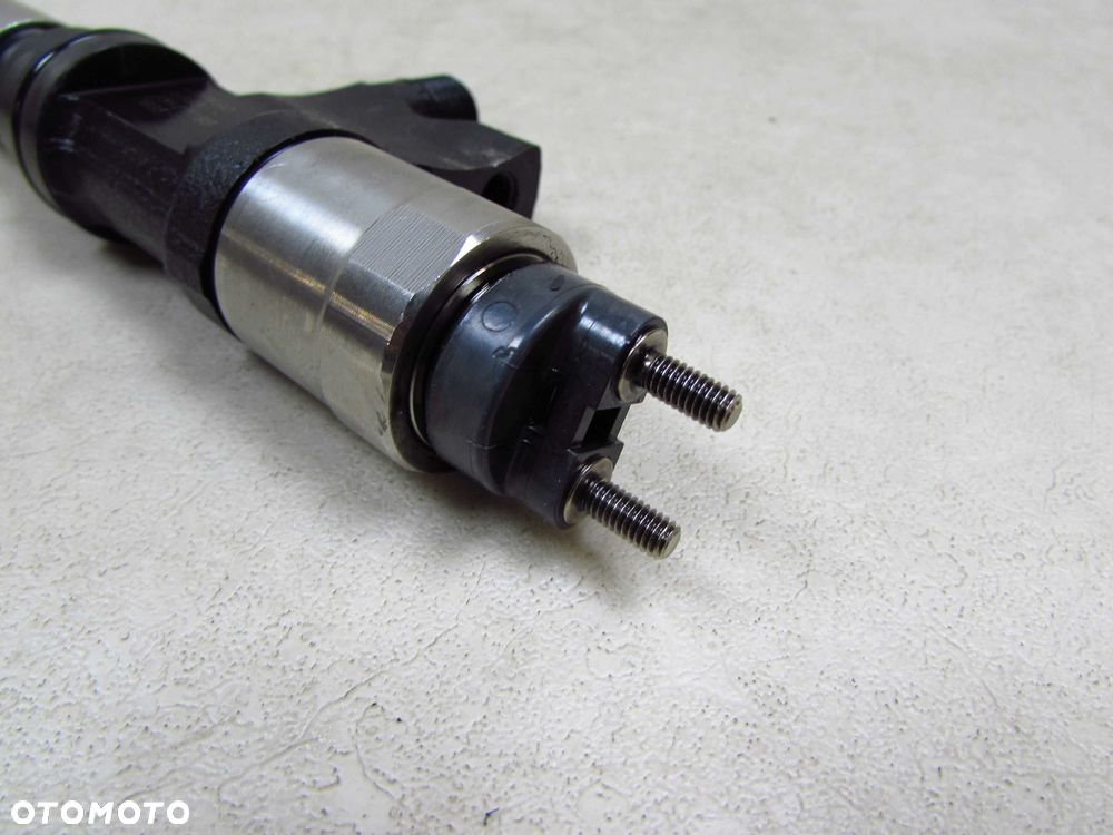 ISUZU NPR NQR NKR 5.2 D 4HK1 WTRYSK WTRYSKIWACZ PALIWA DENSO 6363 - 4