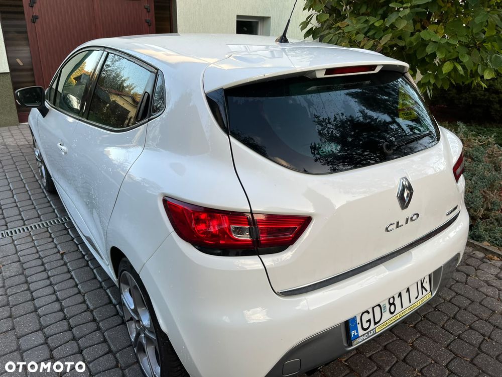 Renault Clio 2014 photo 2