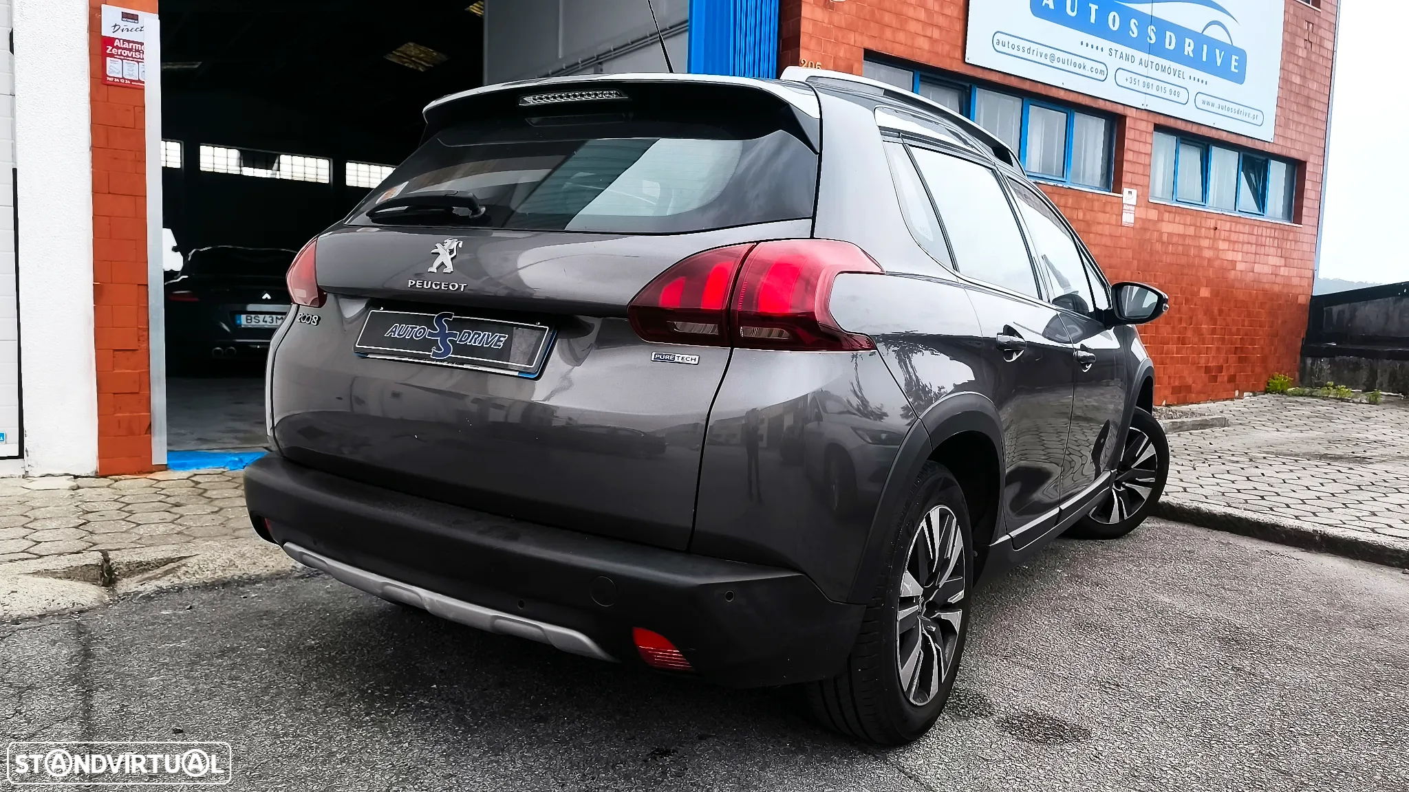 Peugeot 2008 1.2 PureTech Allure EAT6 - 2