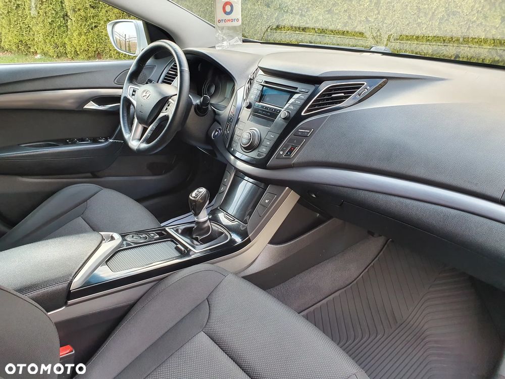 Hyundai i40 2.0 GDI Comfort + - 16