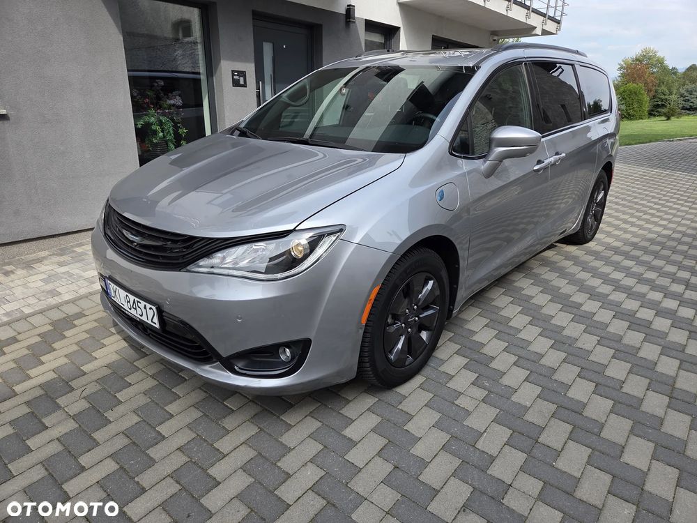 Chrysler Pacifica - 14