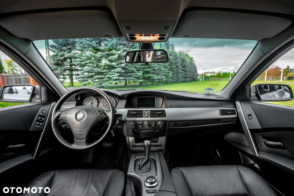 BMW Seria 5 525i - 18